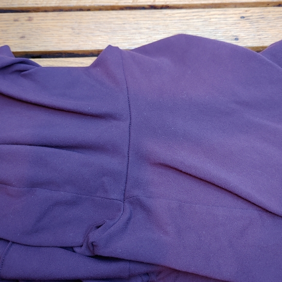 Athleta Antique Burgandy Venice Pintuck Zip Pockets Stretch Pants Size Small - Picture 9 of 13